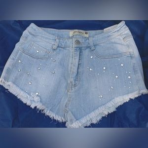 These are not really my style so I’m selling them!